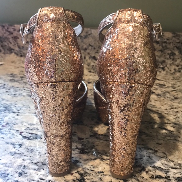 Guess Gold Glitter Heels - Picture 5 of 8